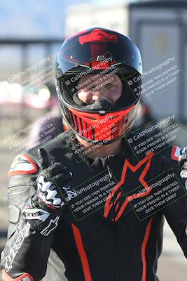 media/Dec-01-2025-Moto Forza (Mon) [[2daa91e15f]]/4-Around the Pits/